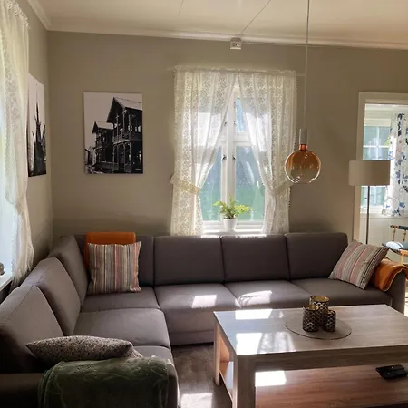 Hagusane Feriehus Lærdalsøyri