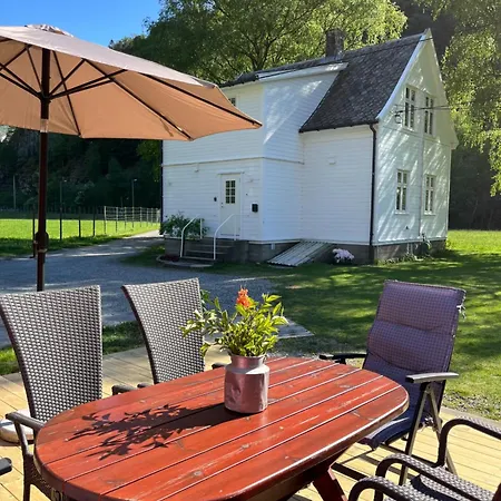Holiday home Hagusane Laerdalsoyri