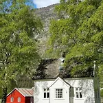 Hagusane * Lærdalsøyri